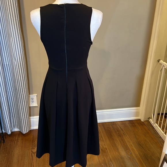 ASOS black dress size 2 sleeveless with criss cross design front w/ full skirt - Picture 7 of 12